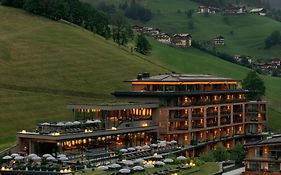 DAS EDELWEISS - Salzburg Mountain Resort